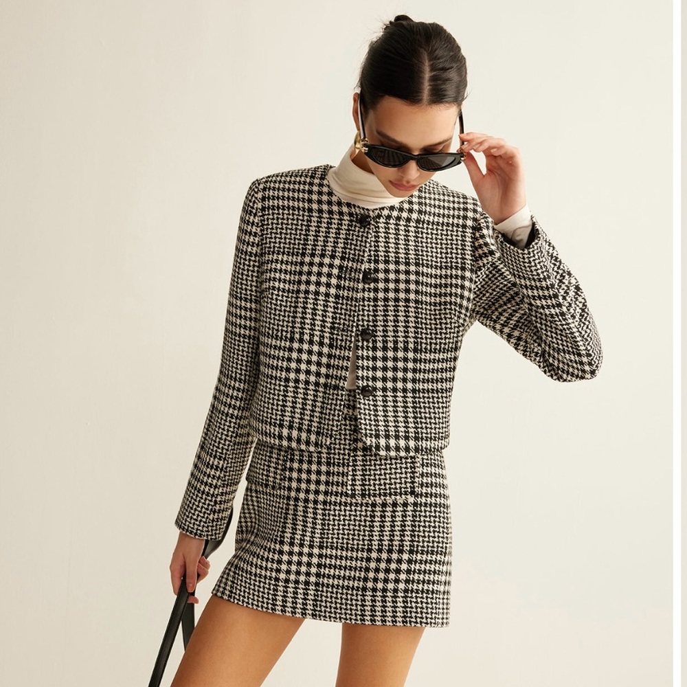 Commense Black and White Houndstooth Blazer/Skirt, 2 piece set. Sz small